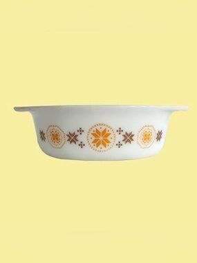 Pyrex Town and Country Casserole Dish